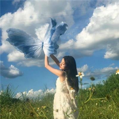 乳房与月亮